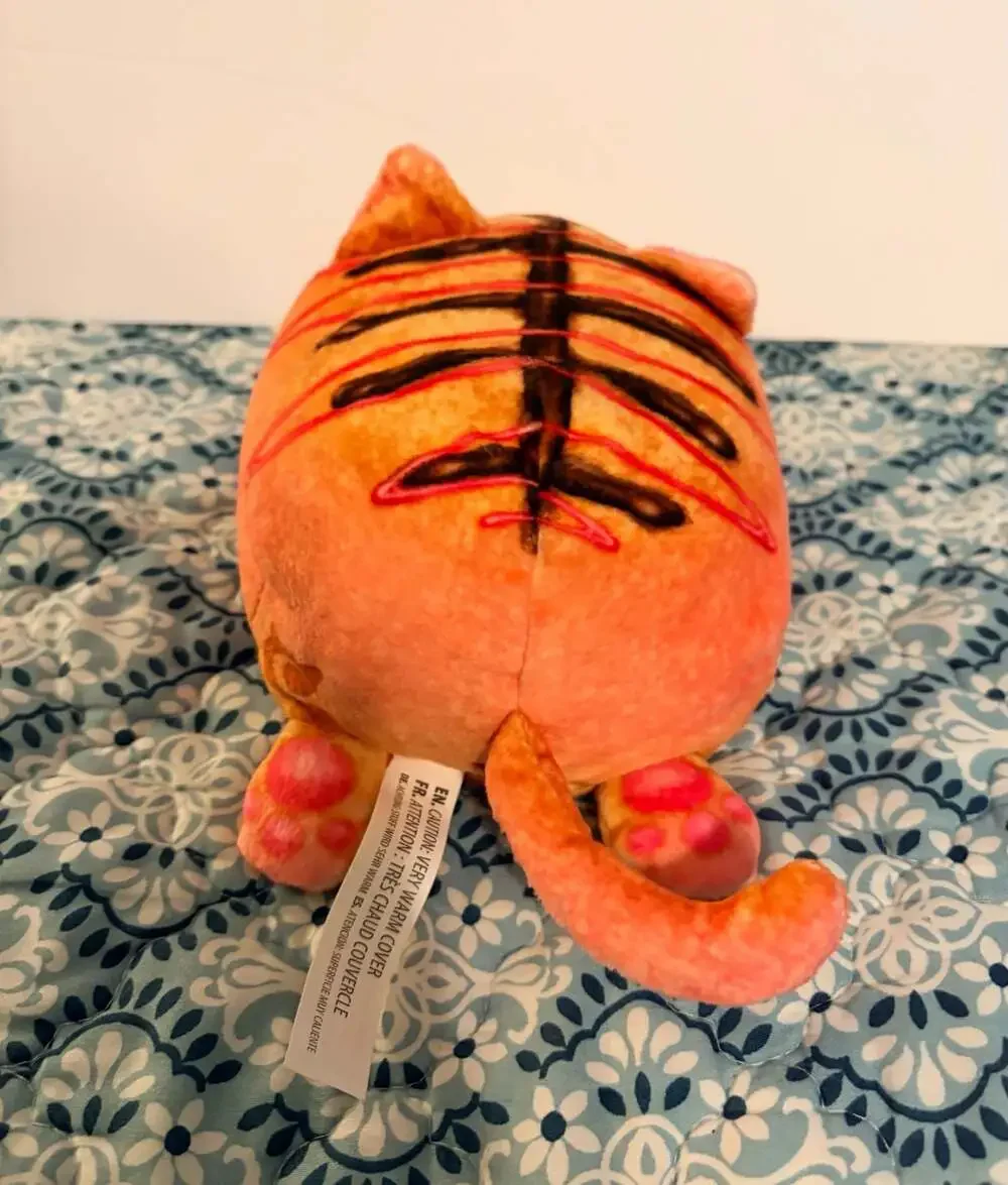 Cookeez Makery Baked Treatz Interactive Plush Kitty Cat